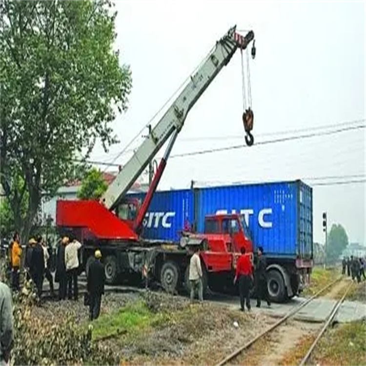 嵊泗县如何快速找到附近的吊车救援公司