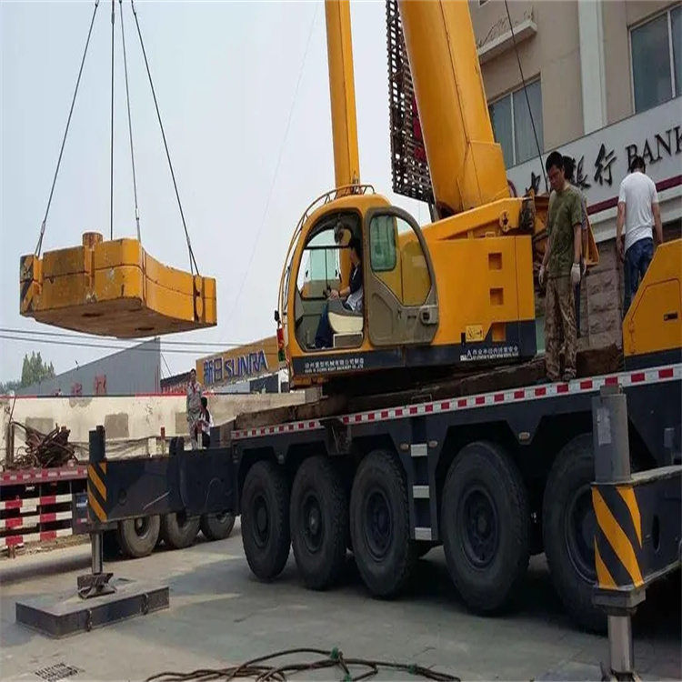 嵊泗县当地吊车出租|机器吊装|75吨|工厂搬迁服务